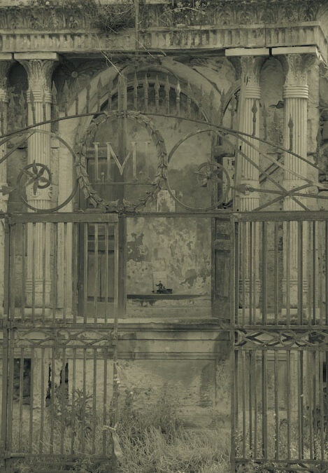 Distant Memories | monument